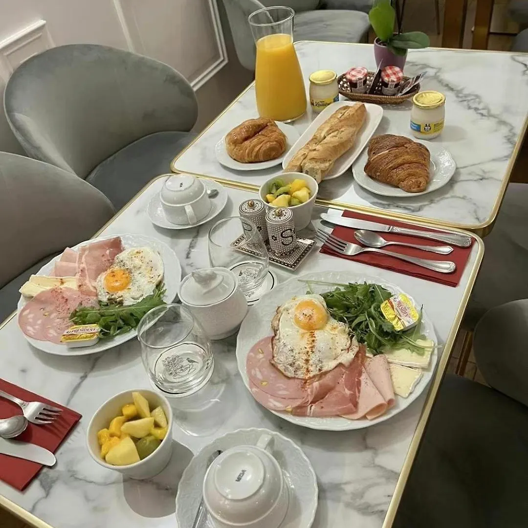 La Maison Gobert Paris Hotel Particulier Frühstückspension